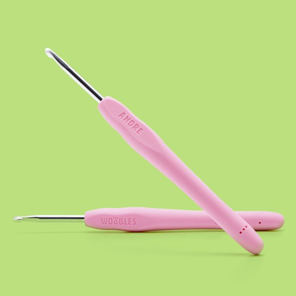 Andre the Skunk Pink Crochet Kit